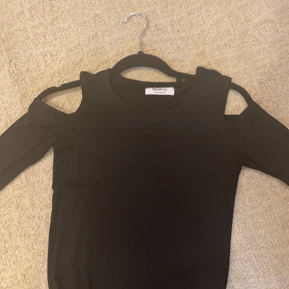 Bailey44 Deneuve Cold Shoulder Top - image 7